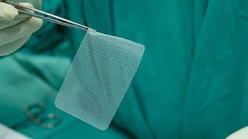 hernia mesh infection symptoms